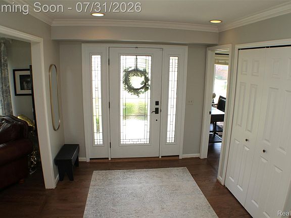 3rd image of 362 Lake Forest Rd