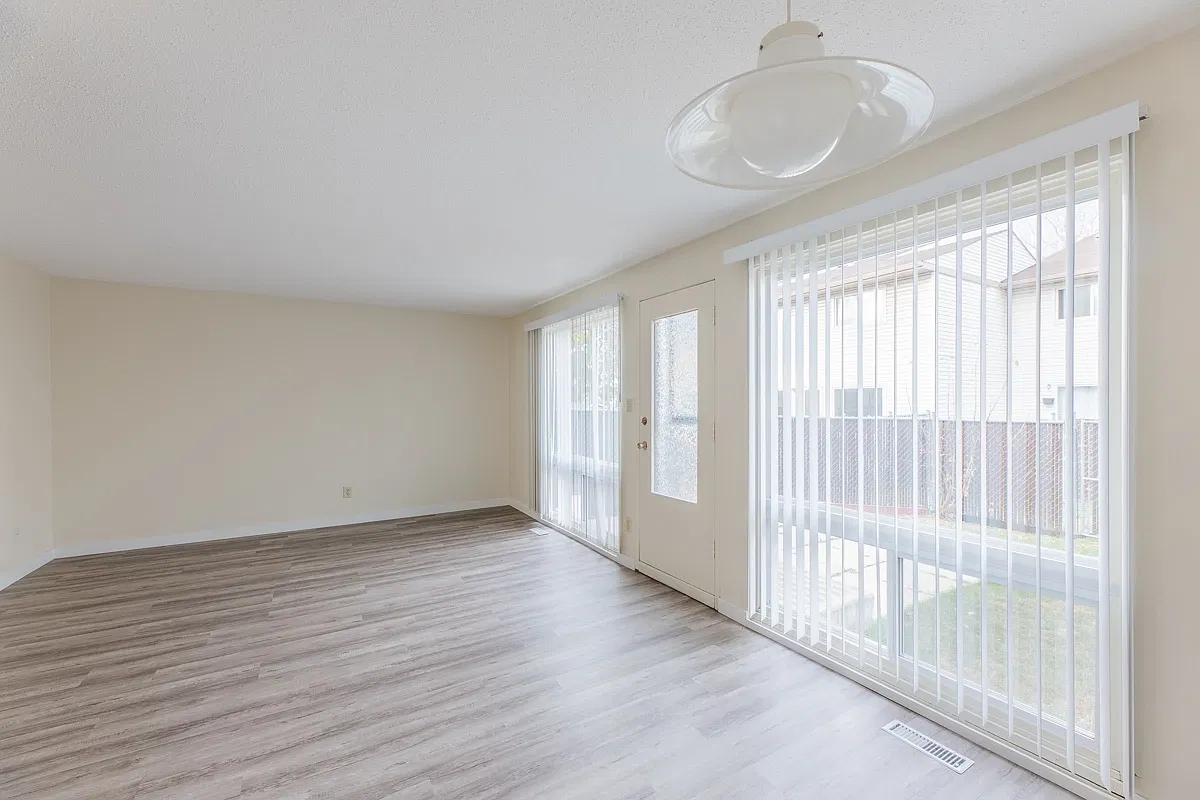 South Ridge Townhomes — Photo 4