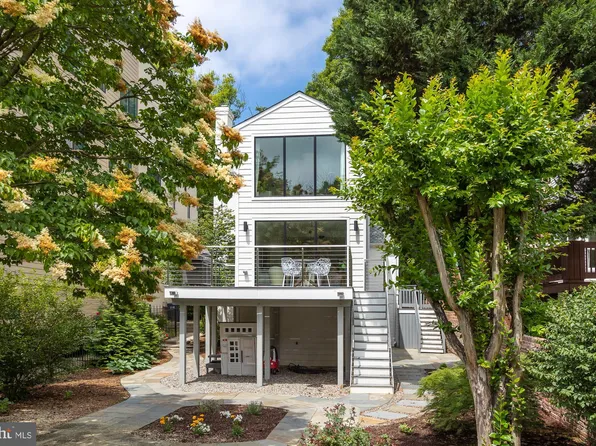 1409 44th St NW, Washington, DC 20007