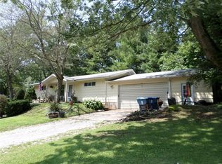 7 E Guy Ave, Glen Carbon, IL 62034