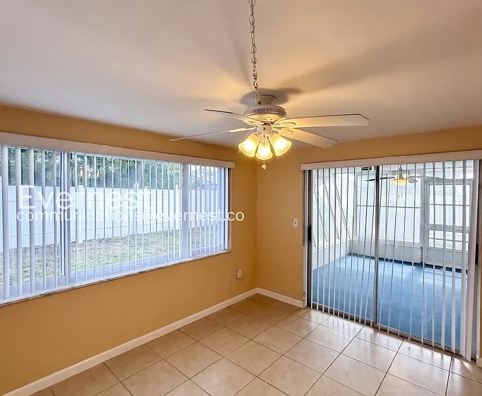 4133 Grayton Dr — Photo 8