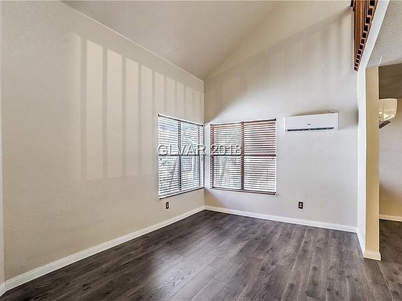 3rd image of 510 Elm Dr Unit 206