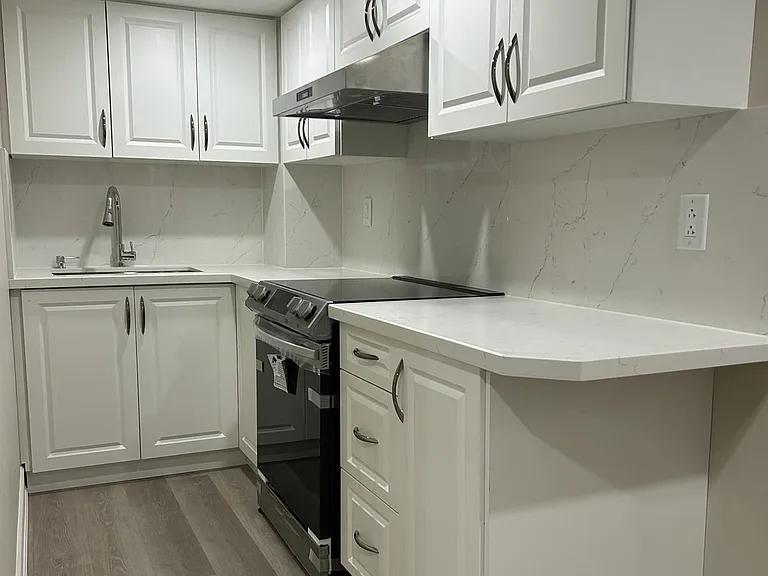12 Kilmarnock Cres #BASEMENT — Photo 13