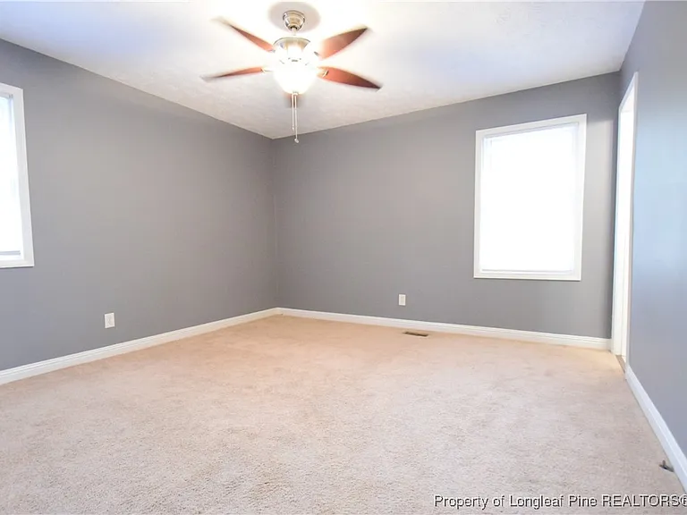 6604 Bonnie Bell Ln — Photo 9