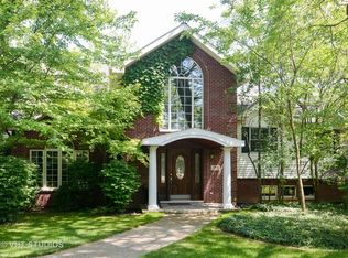 393 Williams Rd, Inverness, IL 60067