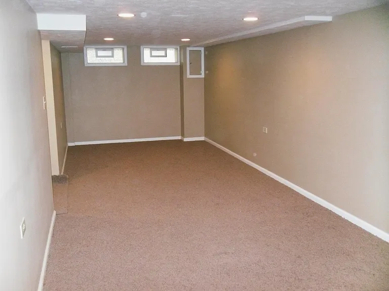 23961 Devoe Ave — Photo 14