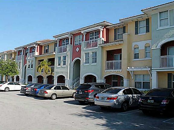 2nd image of 10902 NW 83rd St APT 214