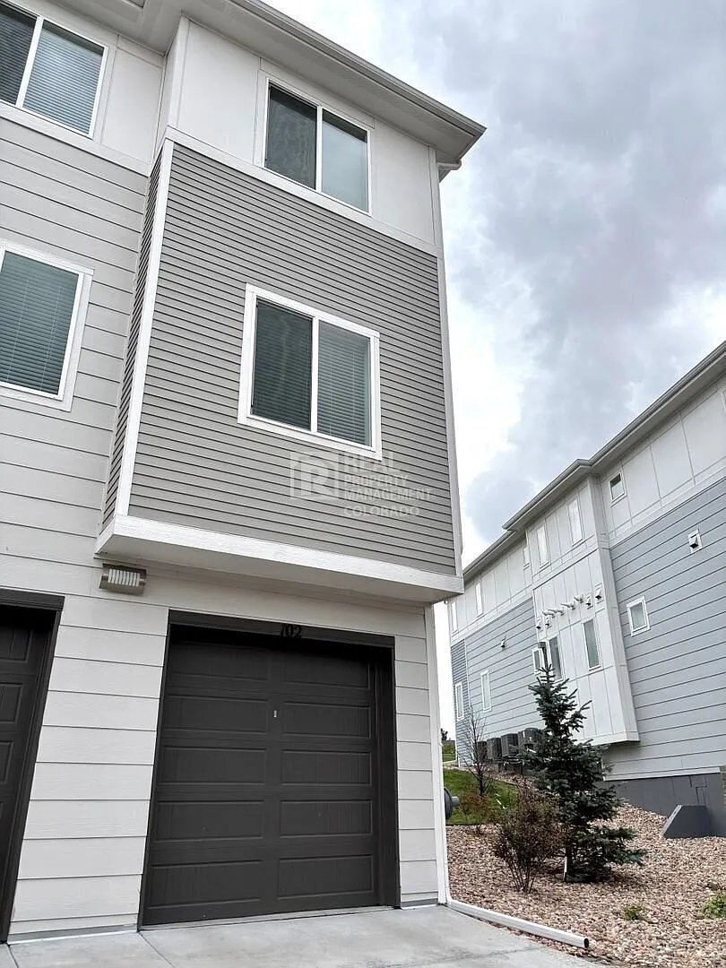 3835 Presidio Point — Photo 1