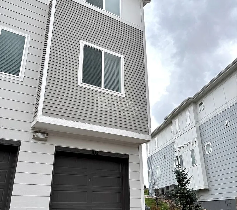 3835 Presidio Point #102