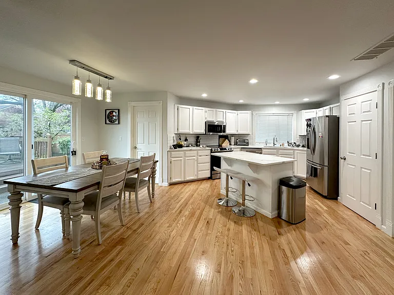 Kitchen/Dining