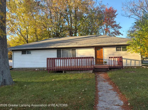3620 Pleasant Grove Rd, Lansing, MI 48910