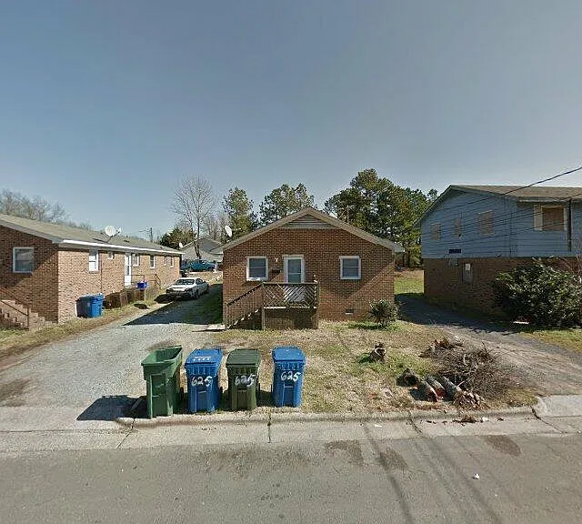 625 Middle St #A — Photo 1