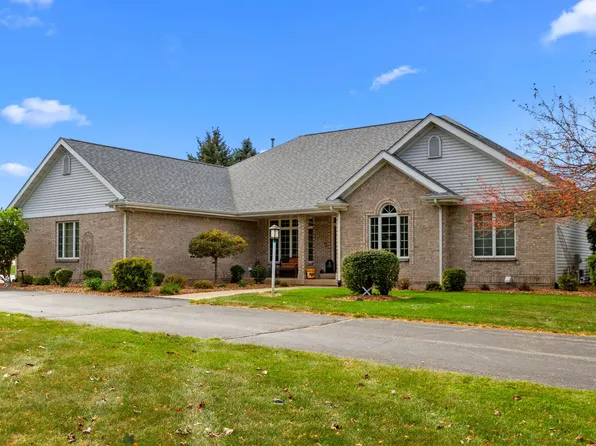 8657 Country Pl, Belvidere, IL 61008