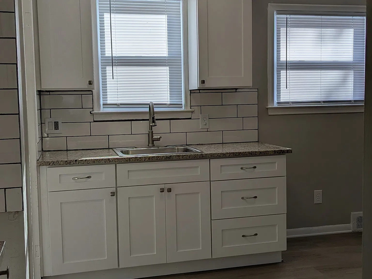 3 bed, 997 sqft, $1,775 — Photo 2