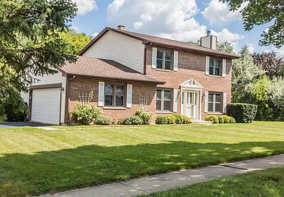 2nd image of 381 Tanoak Ct