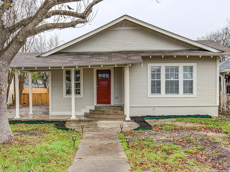 1926 Cincinnati Ave #8