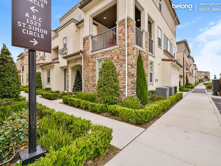 1523 Saint Simon Cir #B — Photo 23