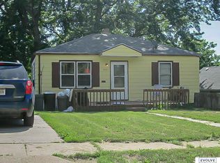 5801 N 36th St, Omaha, NE 68111