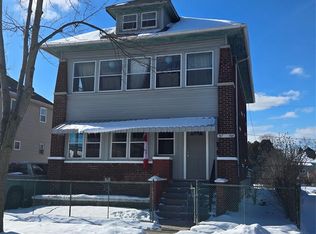 567 Oak St, Windsor, ON N9A 5E7