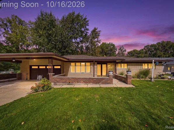 16237 Millar Rd, Clinton Township, MI 48036