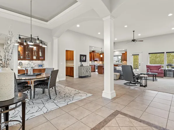 2005 S 91st Ave, Yakima, WA 98903