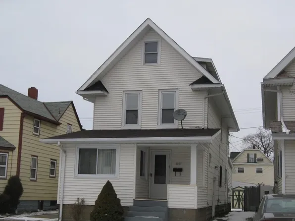 1037 Rankine Ave, Erie, PA 16511