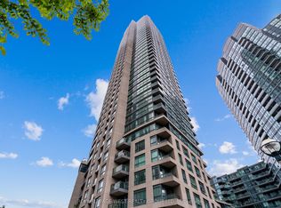 219 Fort York Blvd #703, Toronto, ON M5V 1B1