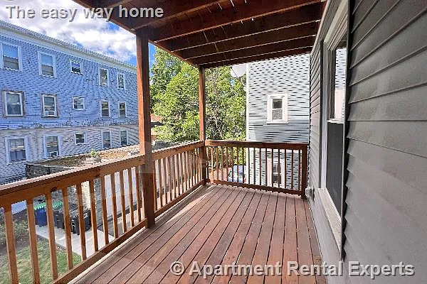 17 Ashland St #3 — Photo 4