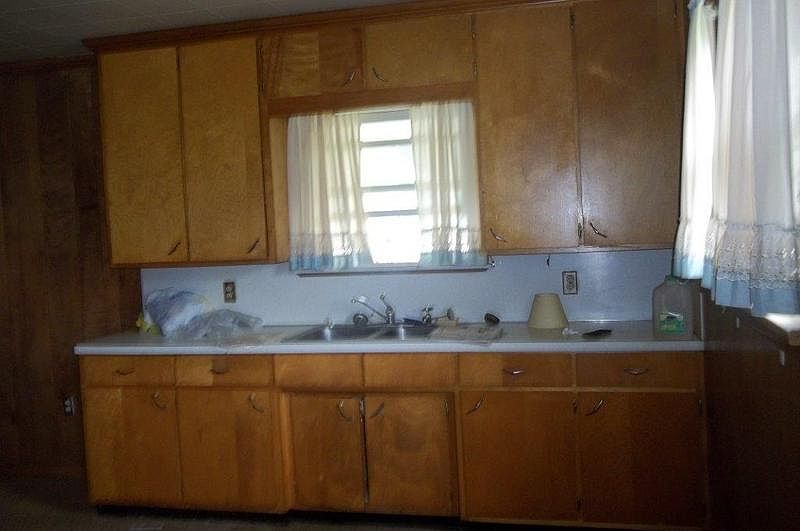 2nd image of 8544 Hadley Rd