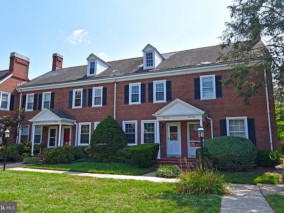 3rd image of 3417 S Stafford St #A