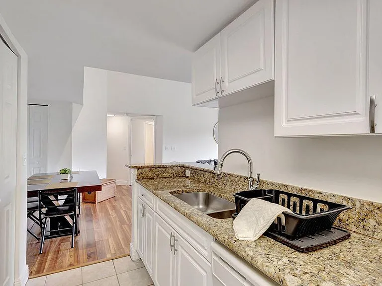 1400 Crestwood Ct S #1407 — Photo 8