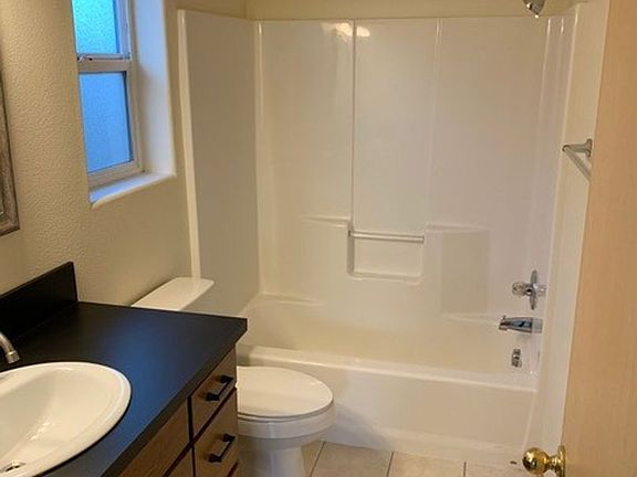 3rd image of 4518 SE 66th Ave