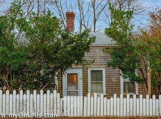 76 Pleasant St, Nantucket, MA 02554