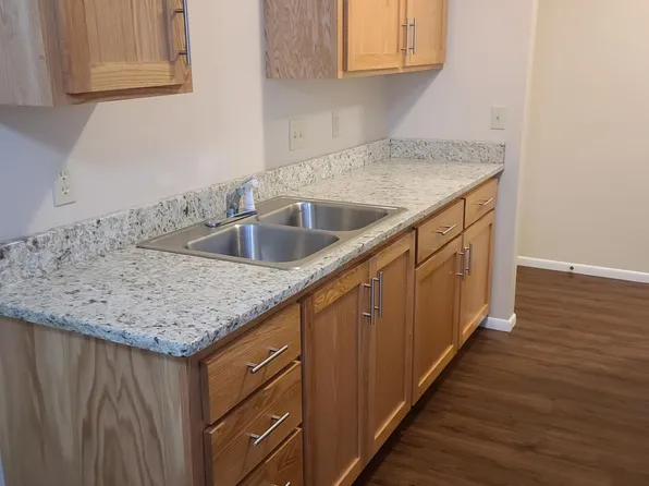 507 Columbus Ave N APT 2, New Prague, MN 56071