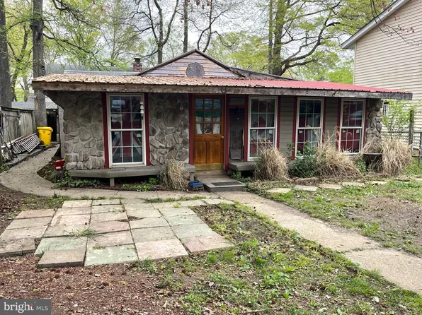 1727 Forestville Rd, Edgewater, MD 21037