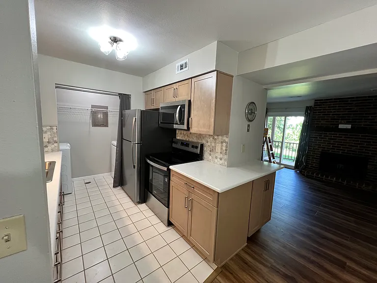 17087 Sandalwood Creek Dr #B — Photo 2