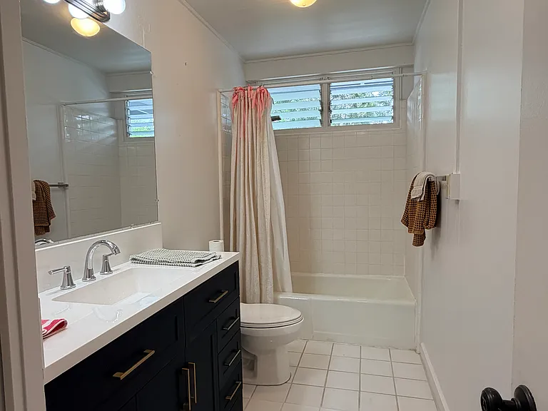 1246 Akamai St #1 — Photo 9