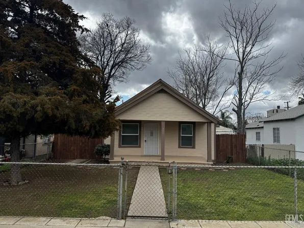 321 Lincoln Ave, Bakersfield, CA 93308