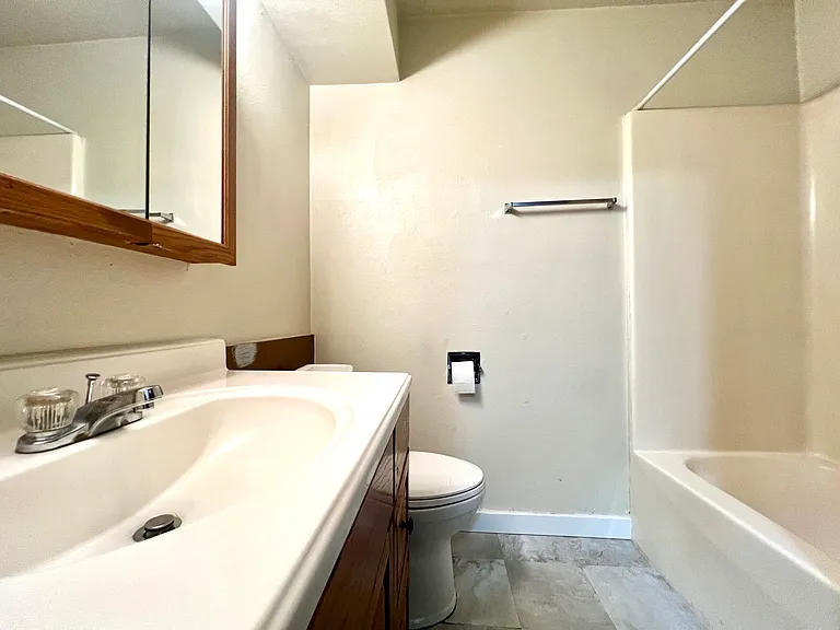 25 Yorkshire Ln #3 — Photo 10