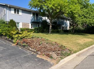 670 Foxtree Cir #1C, Burlington, WI 53105
