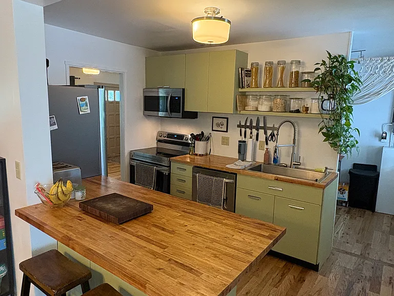 314 N Stafford St — Photo 2