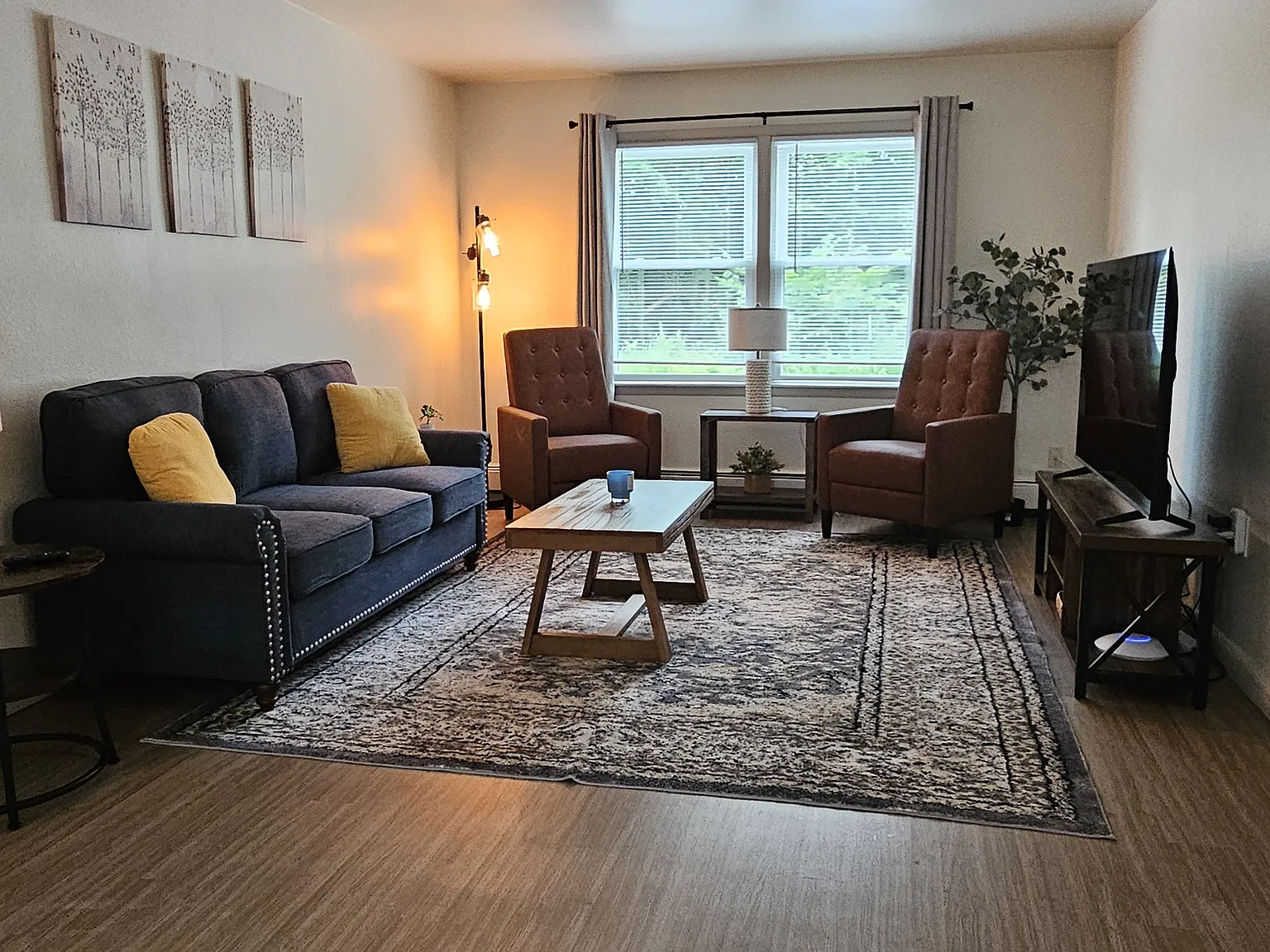 2 bed, $1,450 — Photo 1