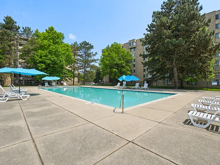The Heights of Southfield Apartments — Photo 48