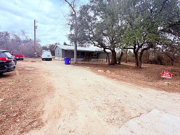 5th image of 303 Cotton Pickin Ln