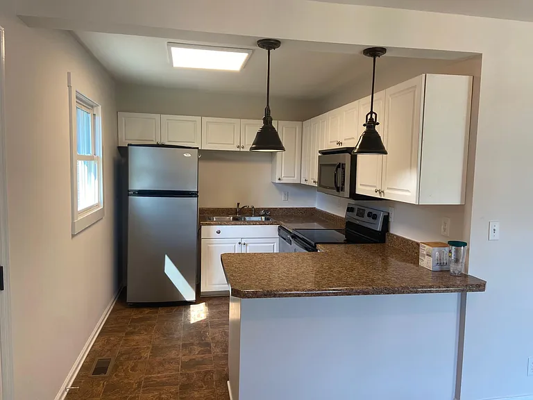 923 Cahal Ave — Photo 7