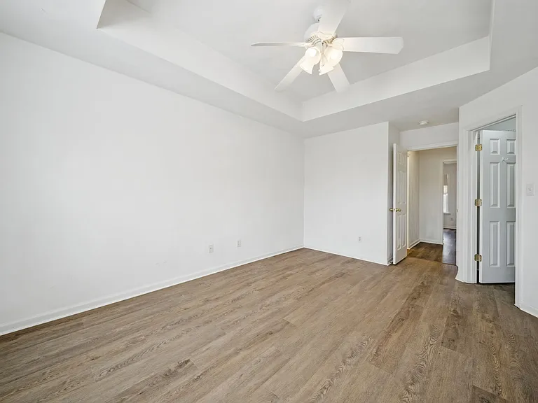 4720 Beach Bay Ct — Photo 23