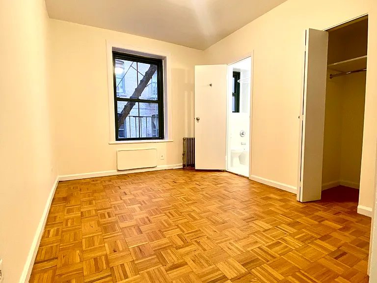 536 E 79th St #1I — Photo 5