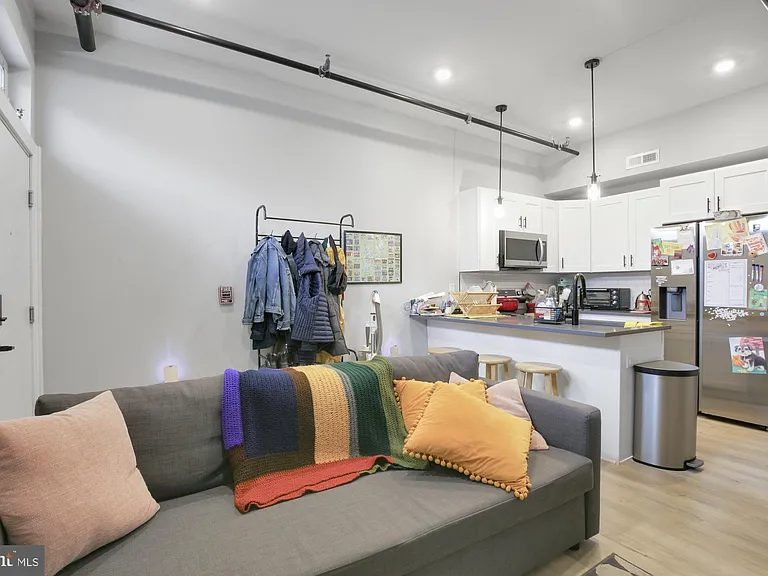 3965 Lancaster Ave #103 — Photo 6