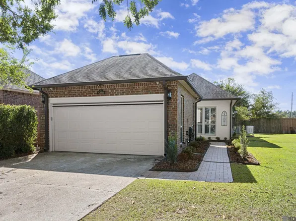 5380 Courtyard Dr, Gonzales, LA 70737