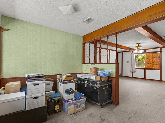 5th image of 3003 Kim St